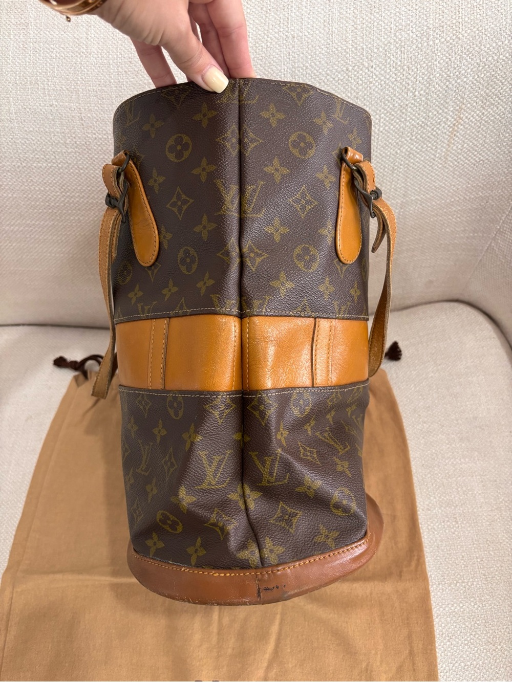 Authentic Louis Vuitton Bucket GM 1970s monogram vintage bag - Picture 5 of 14